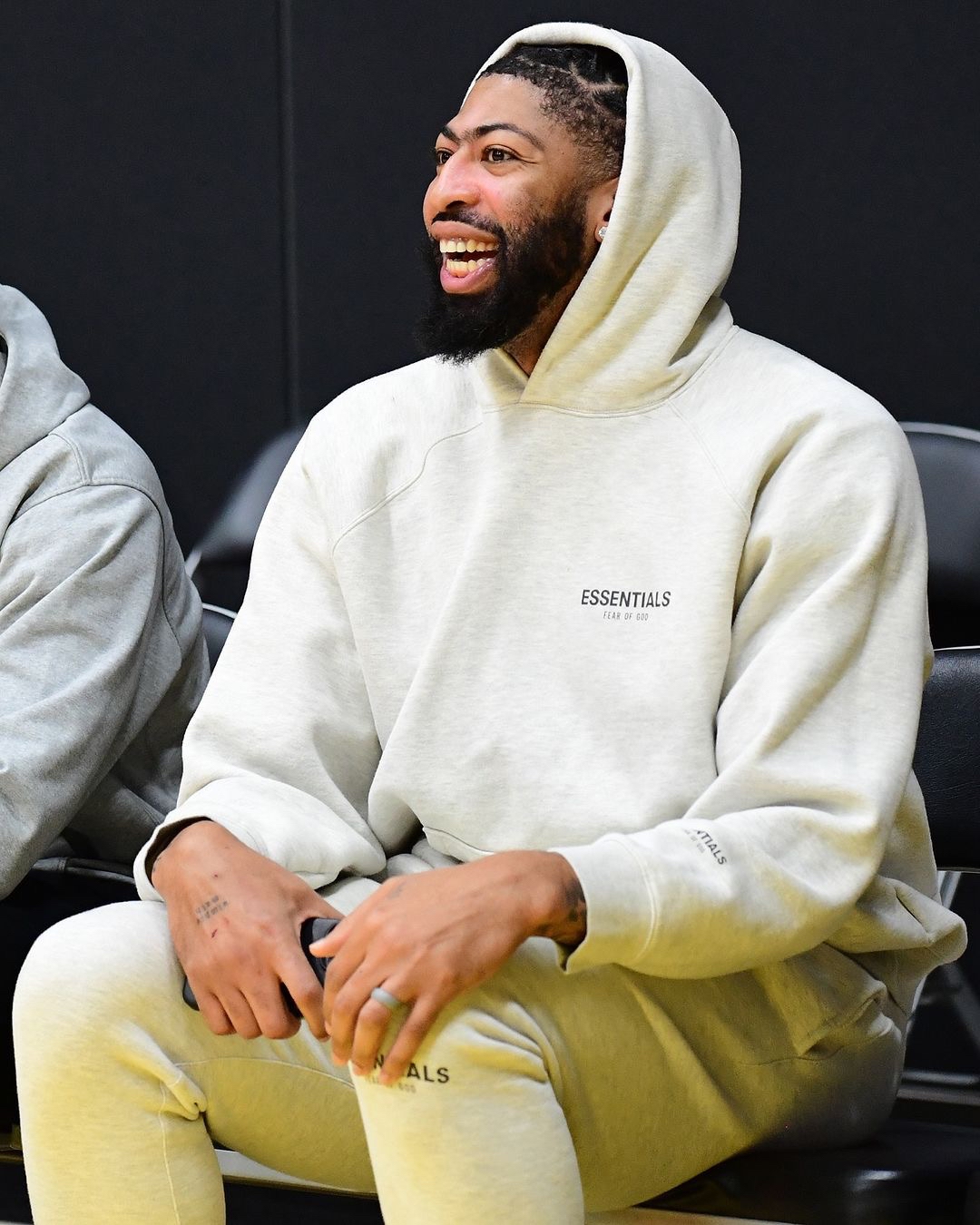 九游体育-太狠了！浓眉哥在雄鹿比赛中战术调整今晨阿森纳调整名单以备欧联，拉齐奥外线爆发备战社区盾的简单介绍